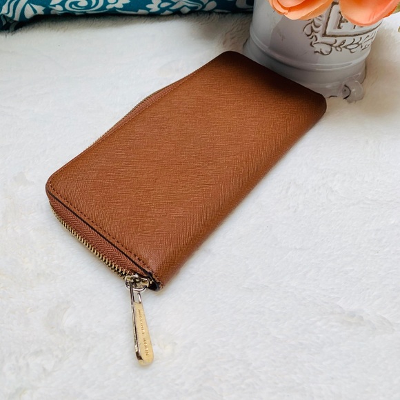 Michael Kors Brown Matted Saffiano Leather Wallet - Picture 6 of 11